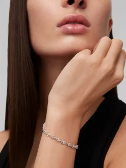 Pulsera rivière de oro blanco de 18K con diamantes en talla brillante de 2,82 cts